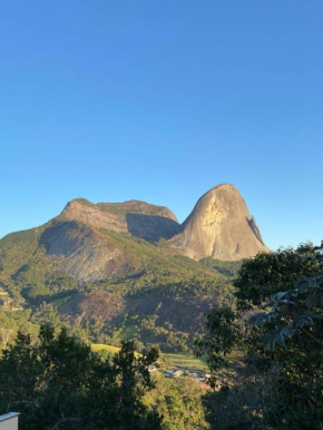 SUÍTE NO VISTA AZUL Vista para a Pedra